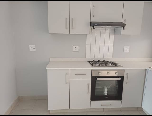 2 BEDROOM APARTMENT TO LET IN EMBERTON ESTATE
